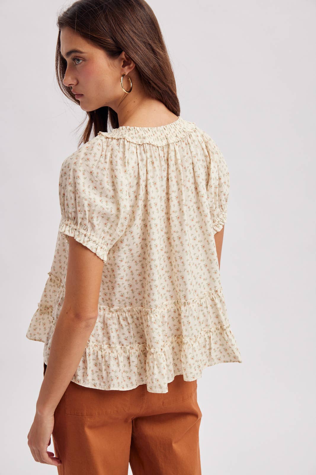 TIE NECK FLORAL BLOUSE