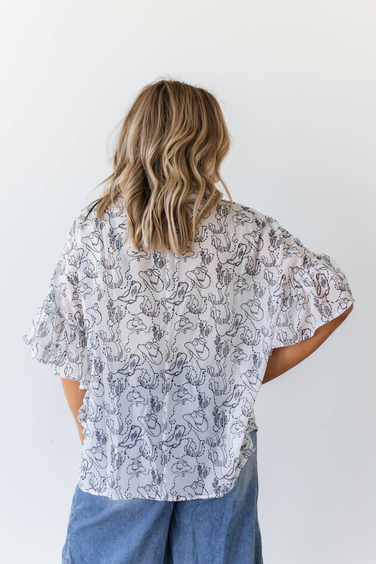BLACK WESTERN ELEMENT STITCH TOP