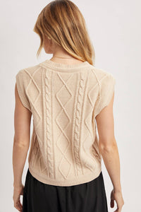 CABLE KNIT SWEATER VEST