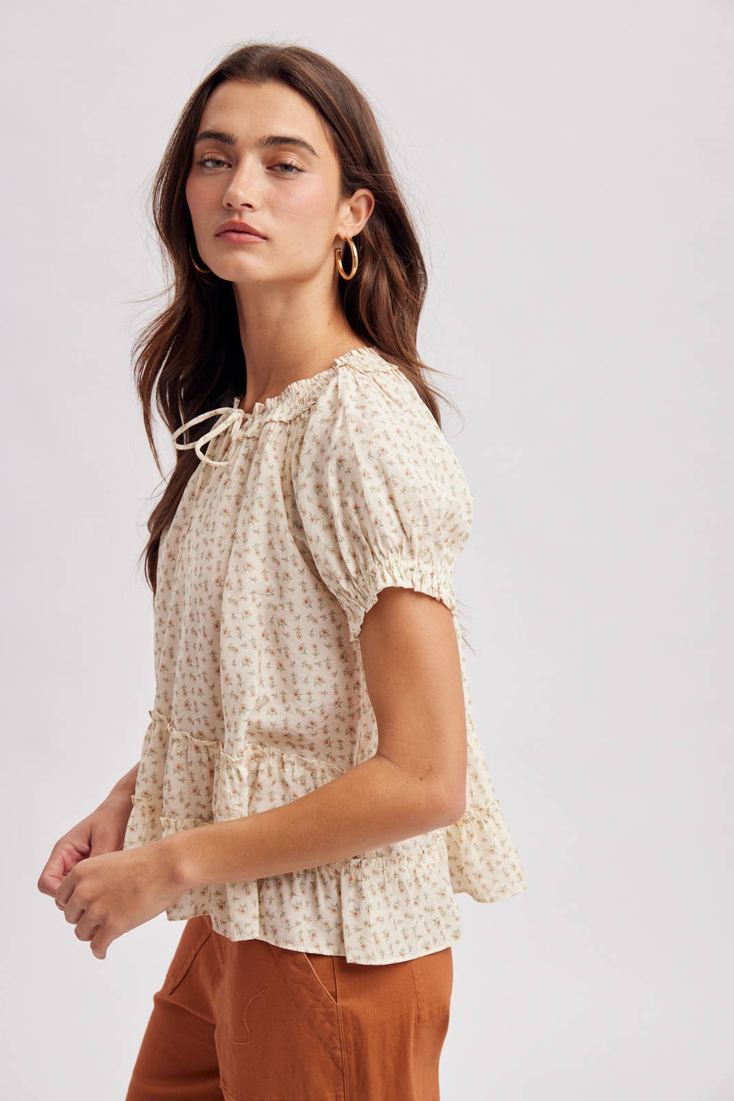 TIE NECK FLORAL BLOUSE